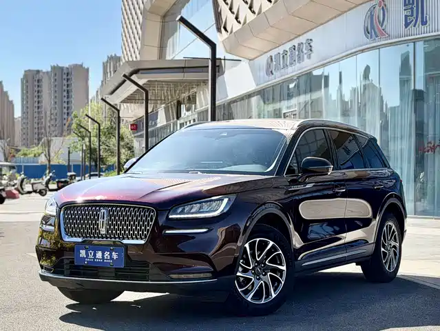 Lincoln Adventurer 2021
