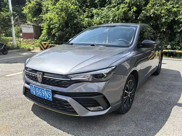 Roewe Roewe i5 2023