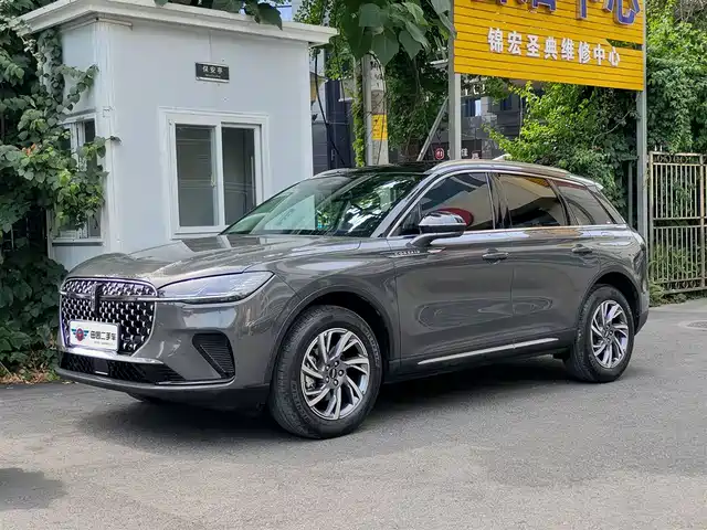 Lincoln Adventurer 2024