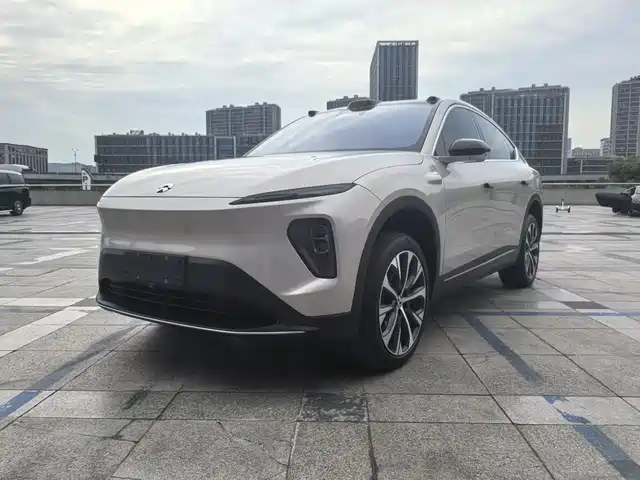 NIO NIO EC7