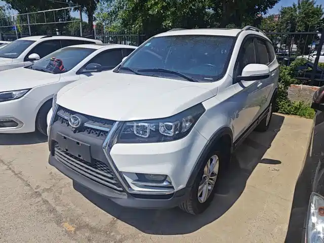 BAIC Huansu BAIC Huansu S3 2017