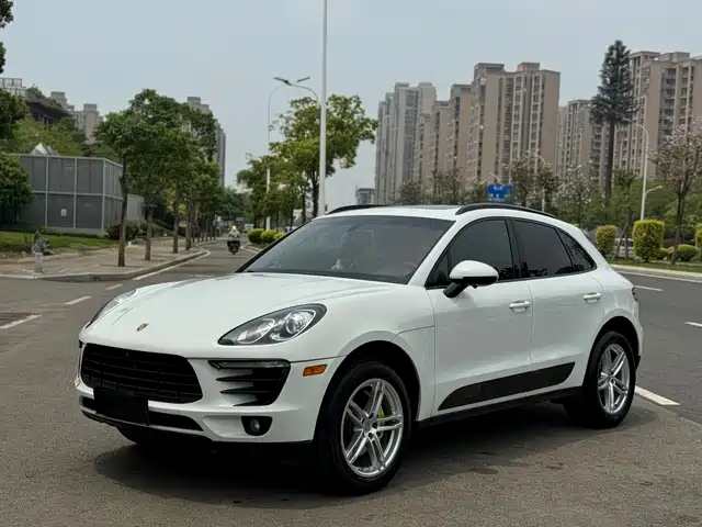 Porsche Macan 2015