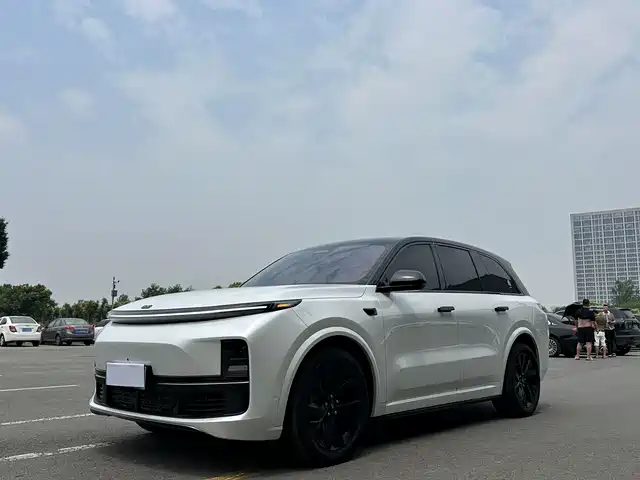 Li Auto Li L8 2023