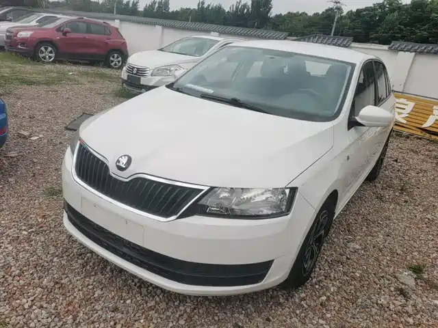 Škoda Skoda Rapid Spaceback 2016