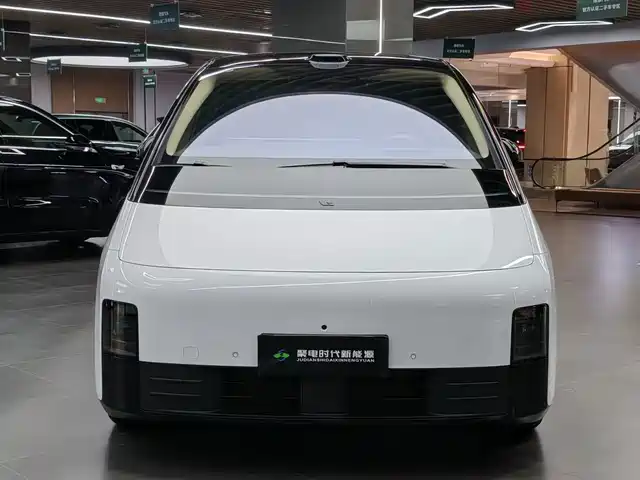 Li Auto Li Auto MEGA 2025