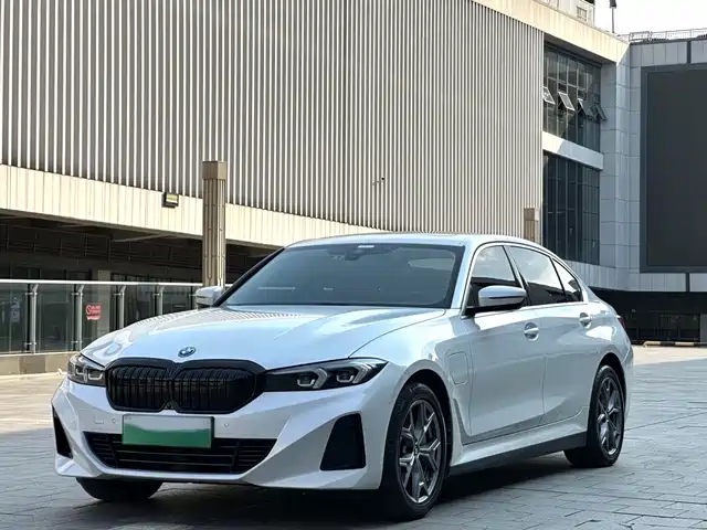 BMW BMW i3 2024