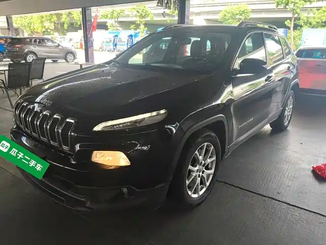 Jeep Cherokee 2016