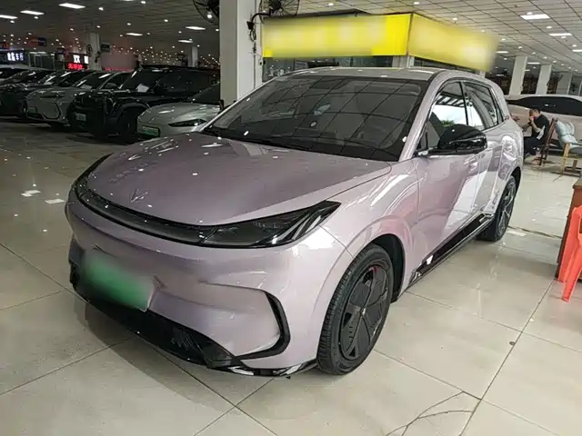 ARCFOX Arcfox T1 2025