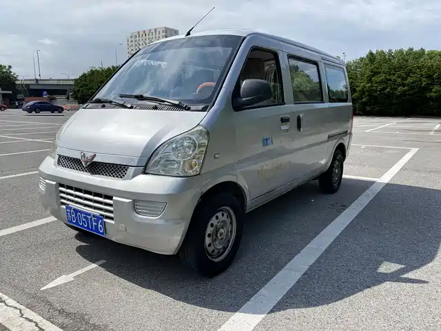 Wuling Motors Wuling Rongguang 2015