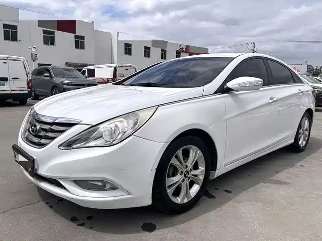 Hyundai Sonata 2013