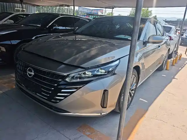 Nissan Teana 2023