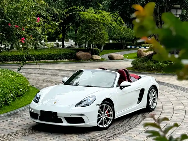 Porsche Porsche 718