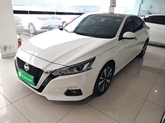Nissan Teana 2022