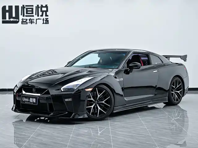 Nissan Nissan GT-R 2012