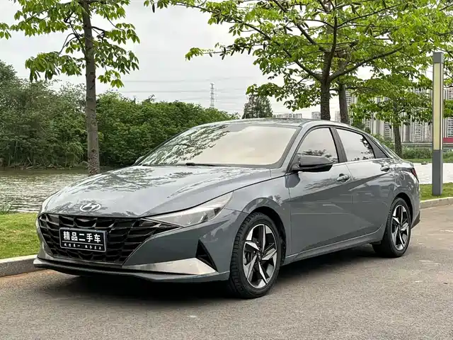Hyundai Elantra 2021