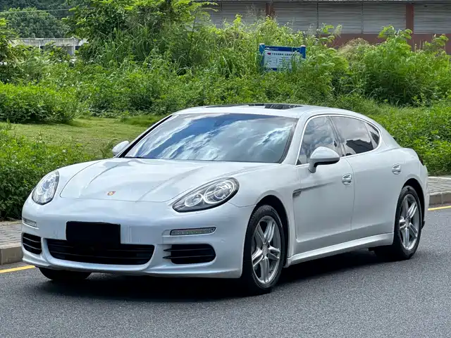 Porsche Panamera 2014