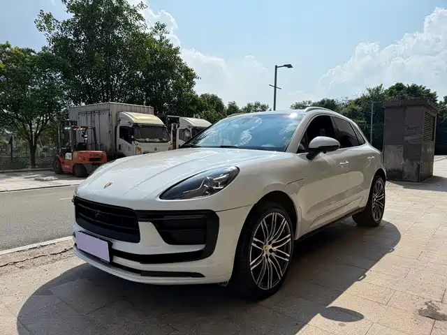 Porsche Macan 2015