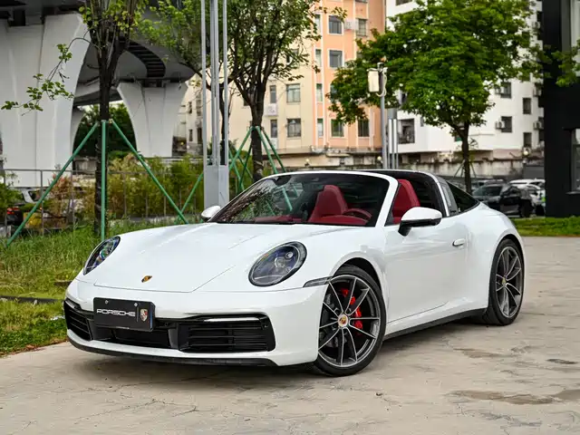 Porsche Porsche 911 2023