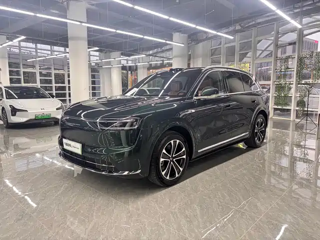 AITO Wenjie AITO M7 2025