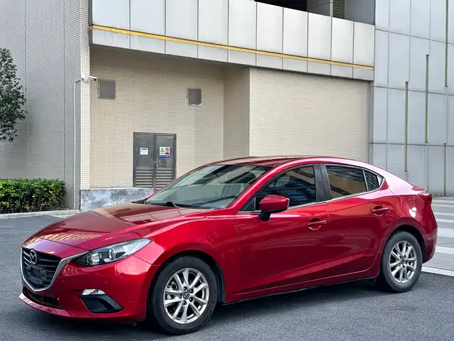 Mazda Mazda3 Axela 2015