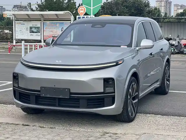 Li Auto Li L8 2023