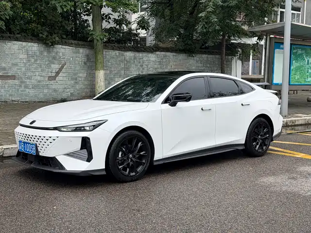 Changan Changan UNI-V 2024