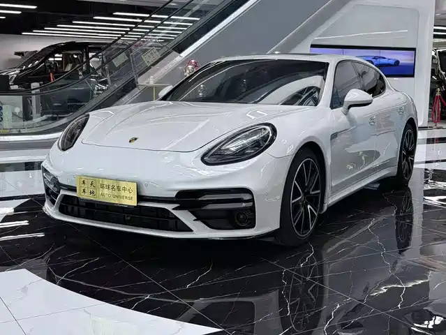 Porsche Panamera 2015