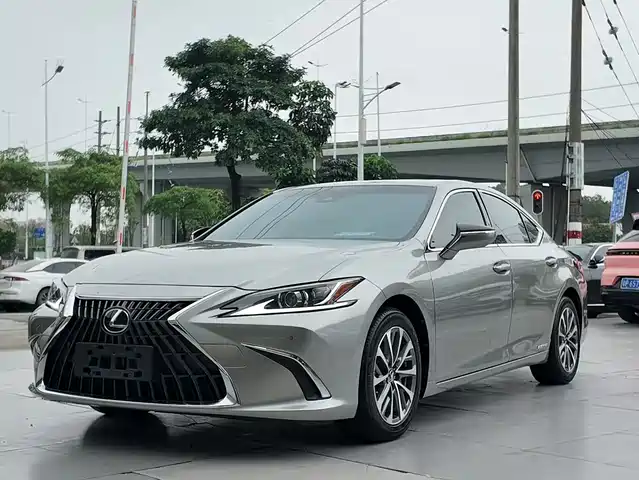 Lexus Lexus ES 2022