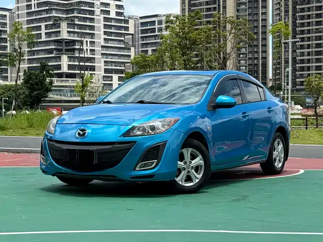 Mazda Mazda3 Axela 2013