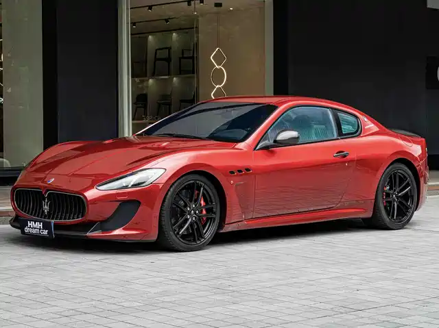 Maserati GranTurismo 2013