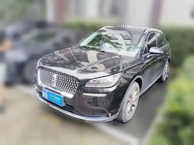 Lincoln Adventurer 2021