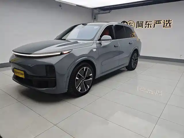 Li Auto Li L8 2025