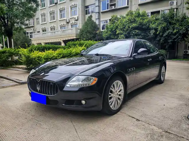 Maserati Quattroporte 2013