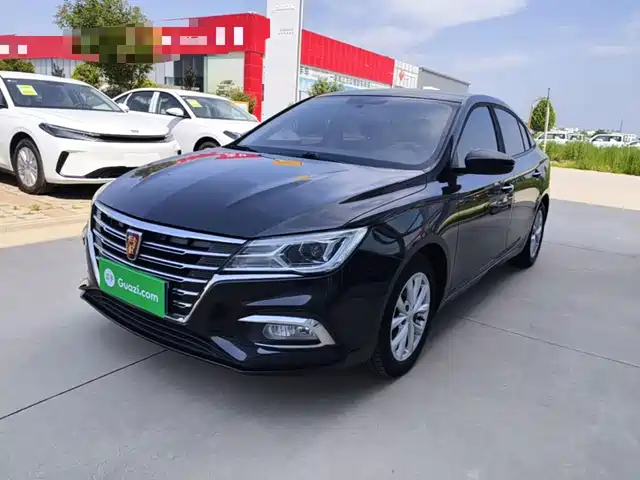 Roewe Roewe i5 2021