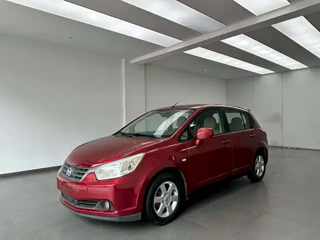 Venucia Venucia R50