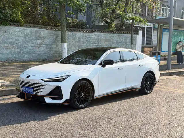 Changan Changan UNI-V 2023