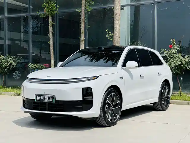 Li Auto Li Auto L6 2025