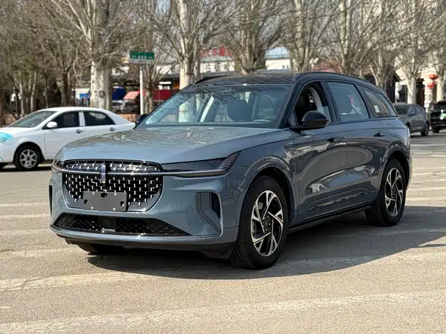 Lincoln Nautilus 2025