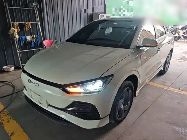 BYD BYD e2 2024