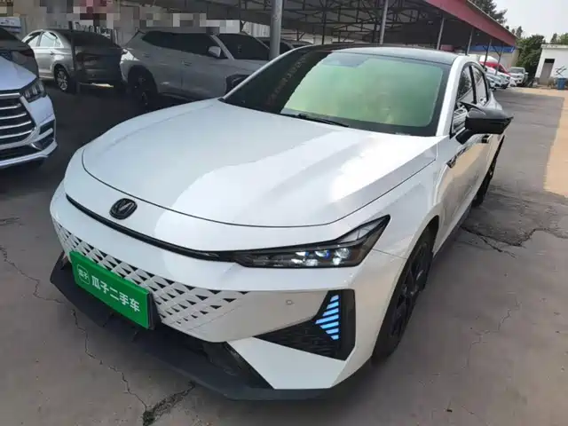 Changan Changan UNI-V 2024