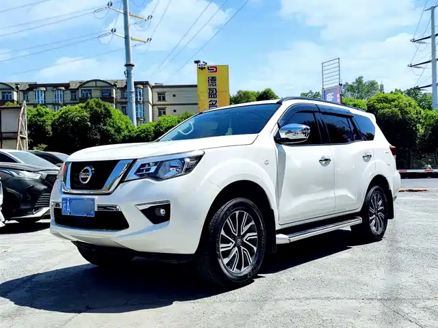 Nissan Terra 2020