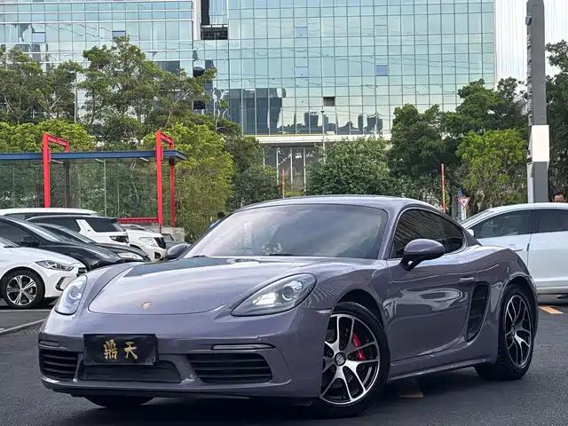 Porsche Porsche 718 2018