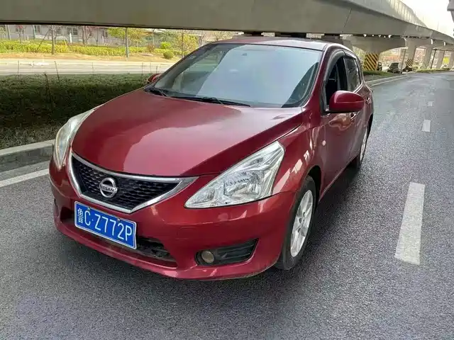 Nissan Tiida 2013