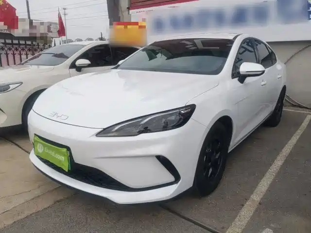 BYD Hai Bao 05 DM-i 2025