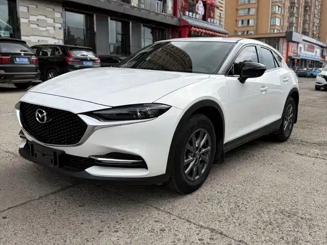 Mazda Mazda CX-4 2022