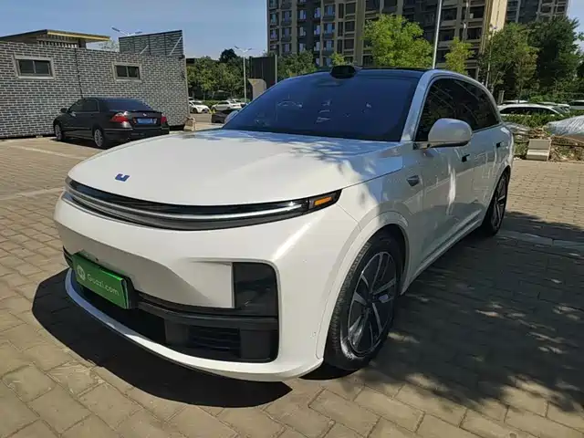 Li Auto Li Auto L7 2025