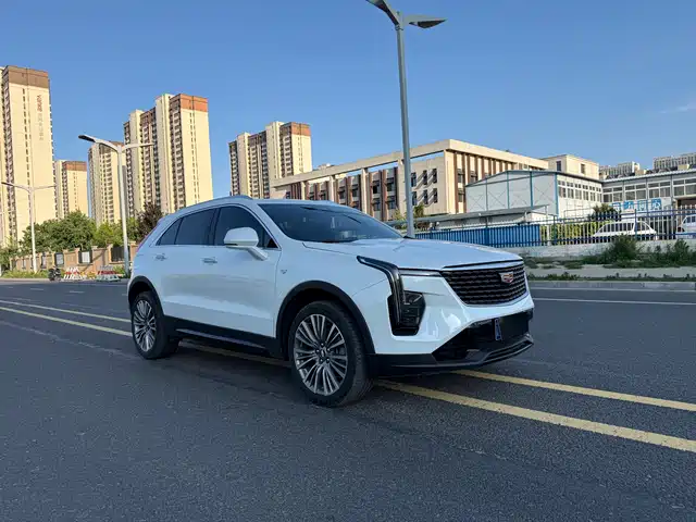 Cadillac Cadillac XT4 2025