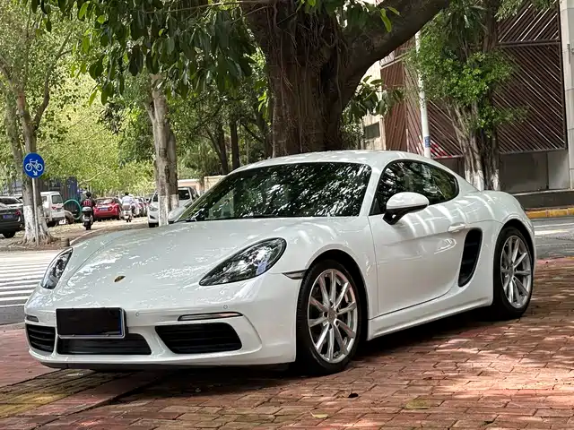Porsche Porsche 718