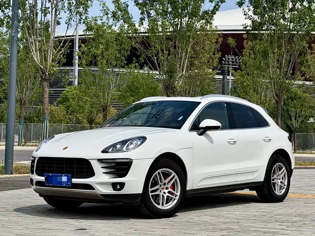 Porsche Macan 2016