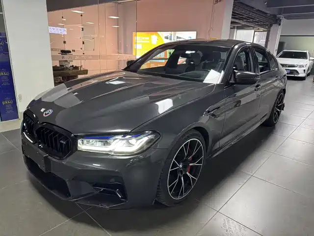 BMW BMW M5 2021